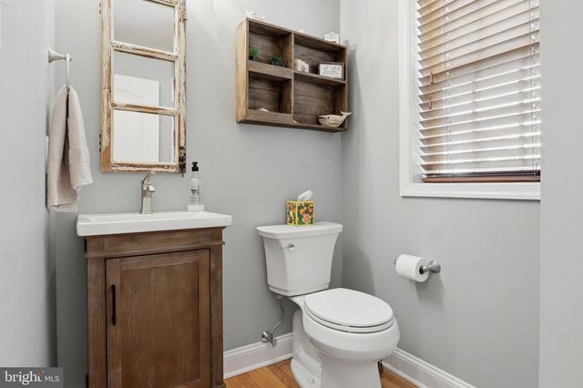 6083 JENNIFER LN, Spring Grove, PA 17362