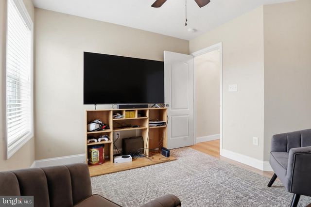 6083 JENNIFER LN, Spring Grove, PA 17362