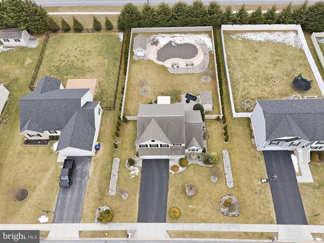 6083 JENNIFER LN, Spring Grove, PA 17362