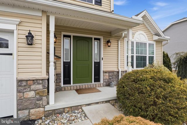 6083 JENNIFER LN, Spring Grove, PA 17362