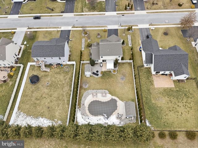 6083 JENNIFER LN, Spring Grove, PA 17362