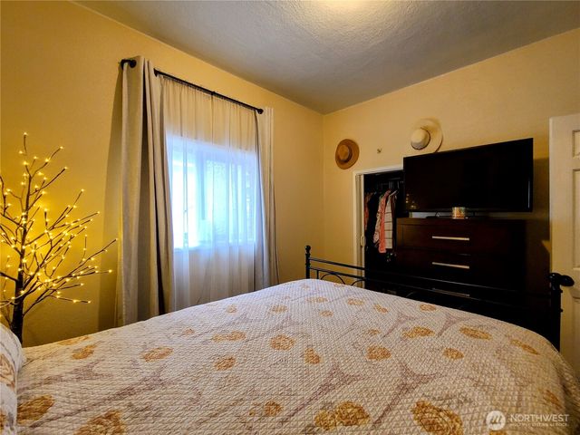 5834 S Montgomery Street, Tacoma, WA 98409