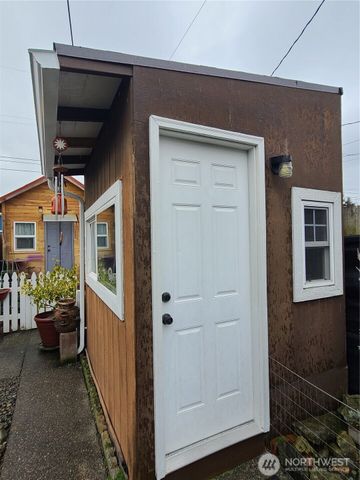 5834 S Montgomery Street, Tacoma, WA 98409