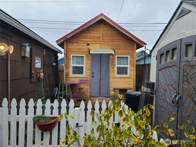 5834 S Montgomery Street, Tacoma, WA 98409