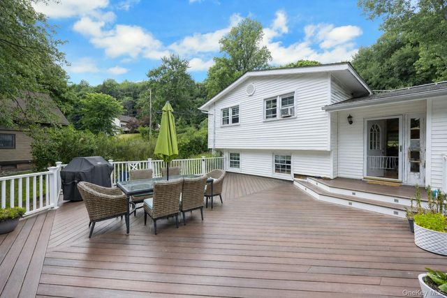 18 Valley Drive, Salisbury Mills, NY 12577