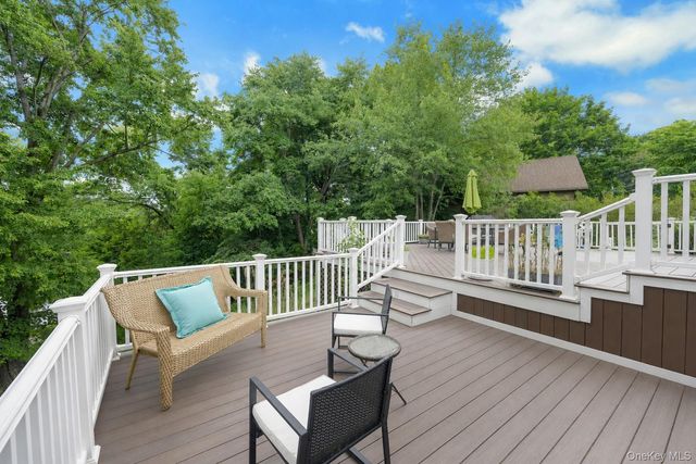 18 Valley Drive, Salisbury Mills, NY 12577