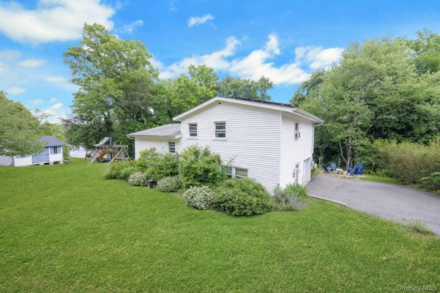 18 Valley Drive, Salisbury Mills, NY 12577