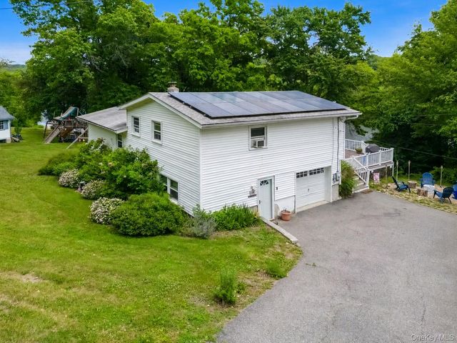 18 Valley Drive, Salisbury Mills, NY 12577