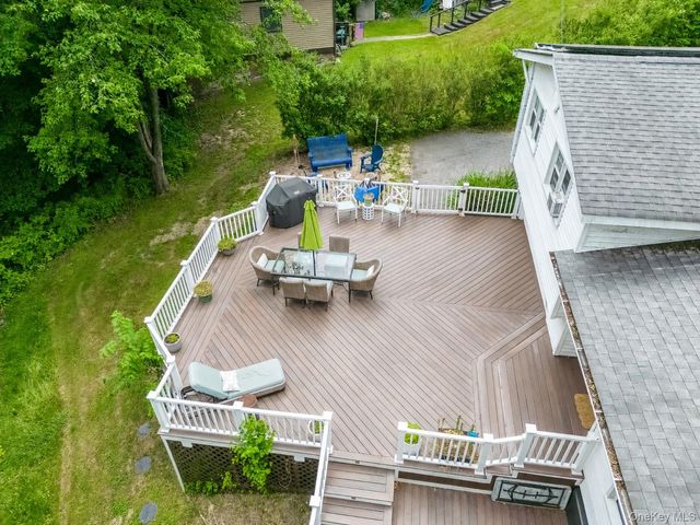 18 Valley Drive, Salisbury Mills, NY 12577
