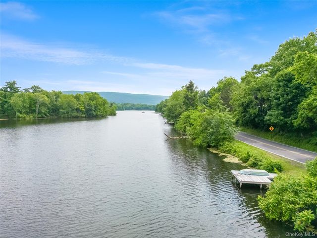 18 Valley Drive, Salisbury Mills, NY 12577
