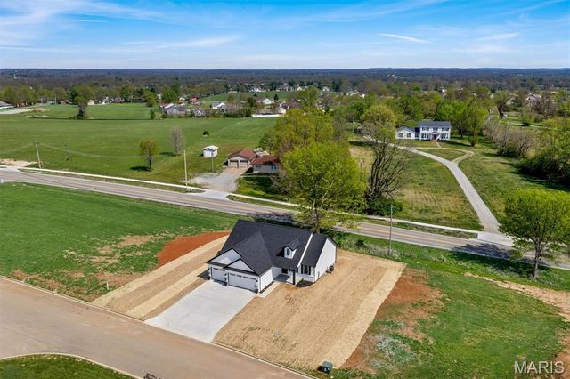 1141 Bell Mountain Drive, Farmington, MO 63640