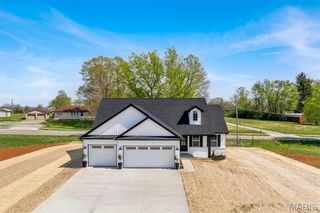 1141 Bell Mountain Drive, Farmington, MO 63640