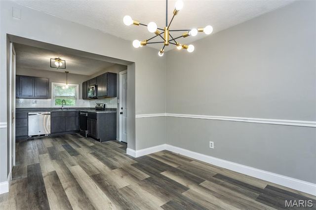 1903 N 17th Street, Belleville, IL 62226
