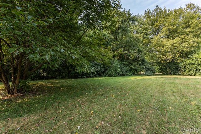 1903 N 17th Street, Belleville, IL 62226