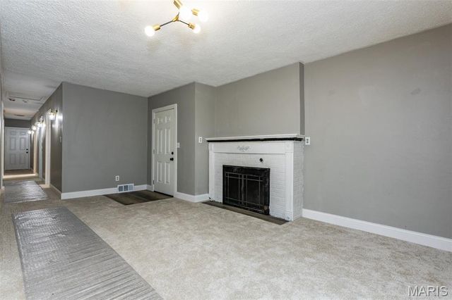 1903 N 17th Street, Belleville, IL 62226