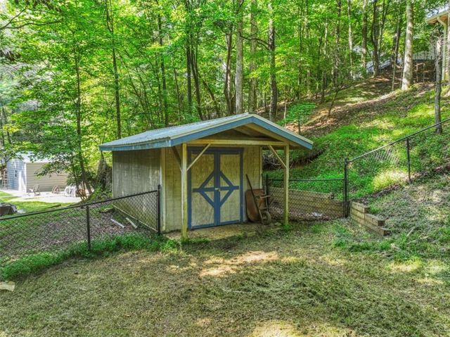 158 Bamby Lane, Ellijay, GA 30540