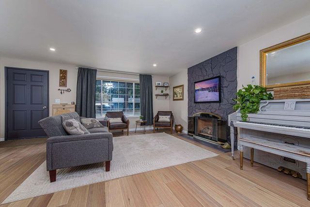 60847 Jasmine Place, Bend, OR 97702