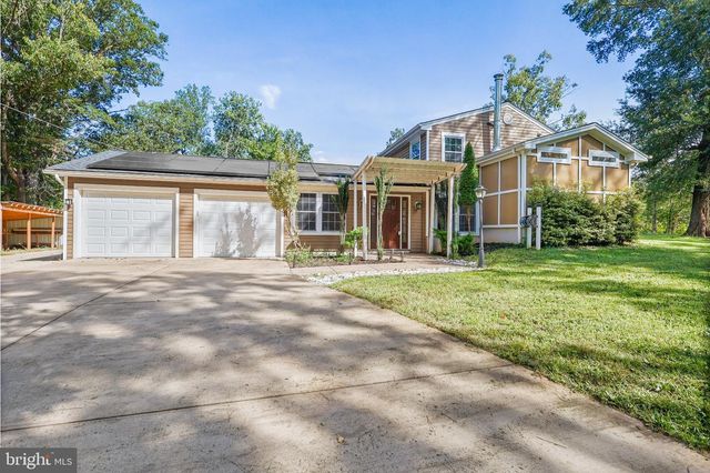 12010 FALLING CREEK DR, Manassas, VA 20112