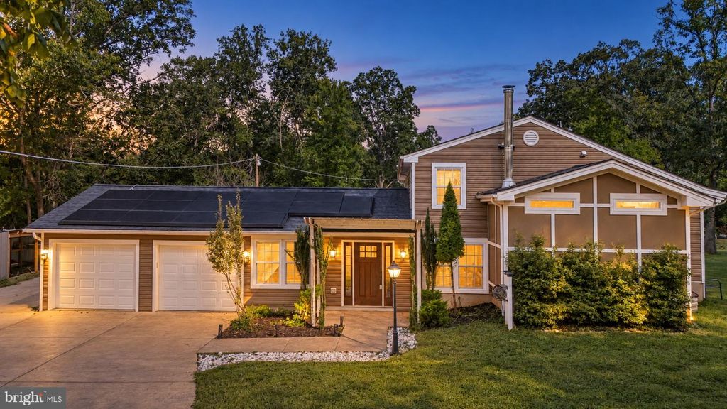 12010 FALLING CREEK DR, Manassas, VA 20112