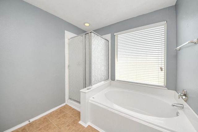 2038 Eddlewood Court, Houston, TX 77049