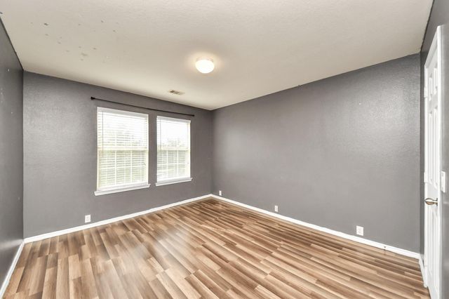 2038 Eddlewood Court, Houston, TX 77049