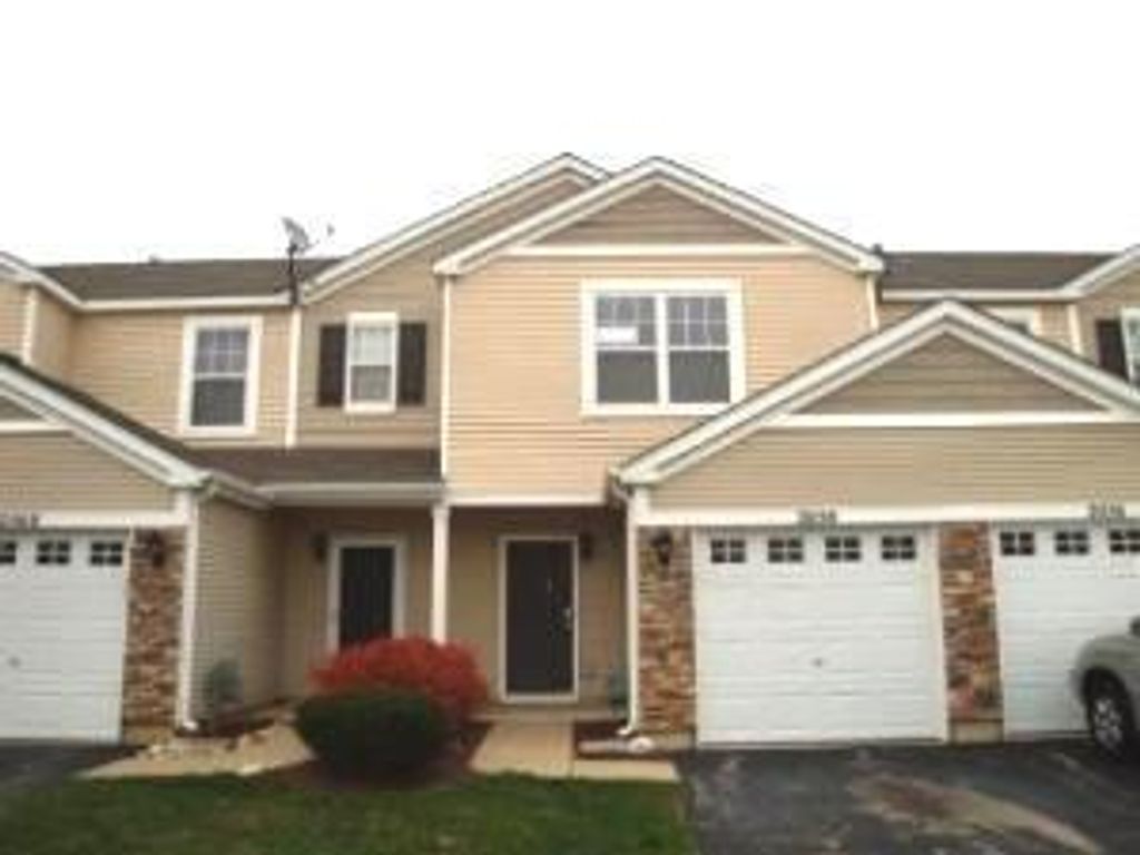 2058 LIMESTONE Lane, Carpentersville, IL 60110