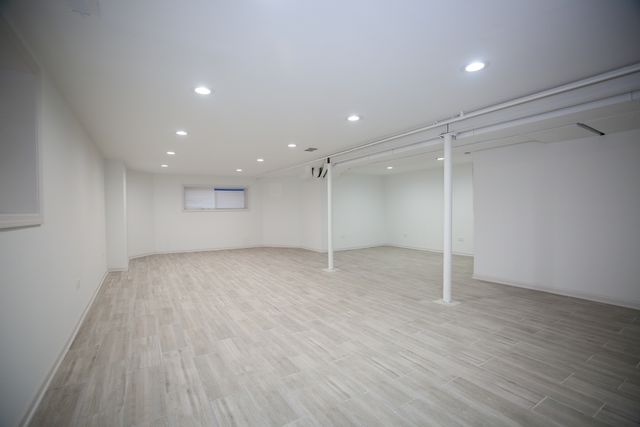 3031 N Marmora Avenue, Chicago, IL 60634