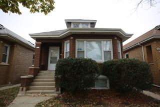 3031 N Marmora Avenue, Chicago, IL 60634