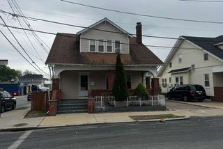 2 Parkview Avenue, Providence, RI 02905