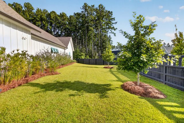 301 Calm Breeze Alley, Summerville, SC 29486