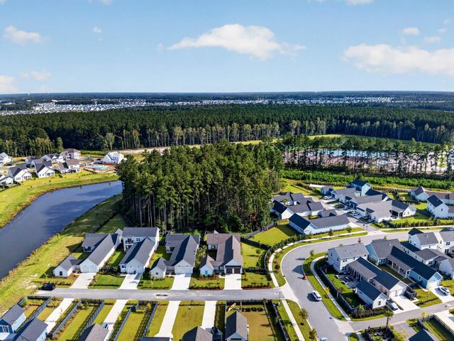 301 Calm Breeze Alley, Summerville, SC 29486