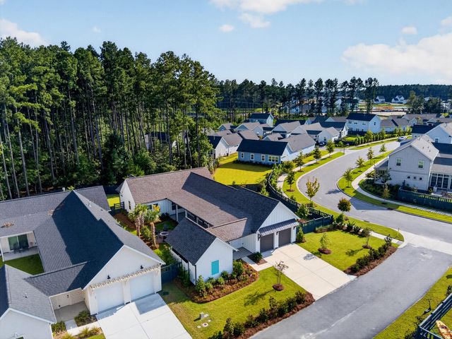 301 Calm Breeze Alley, Summerville, SC 29486