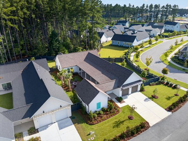 301 Calm Breeze Alley, Summerville, SC 29486