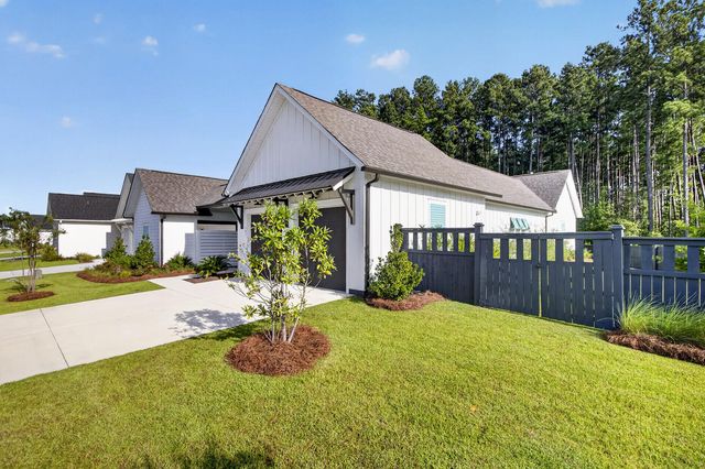 301 Calm Breeze Alley, Summerville, SC 29486