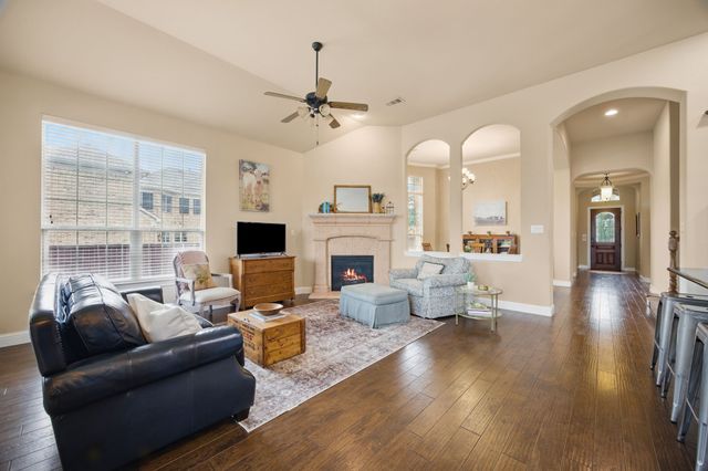 4303 Waterford Glen Drive, Mansfield, TX 76063