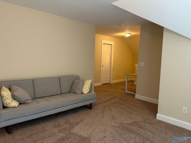 211 Blackoak Drive, Huntsville, AL 35811