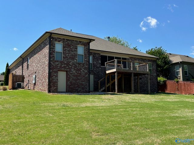 211 Blackoak Drive, Huntsville, AL 35811
