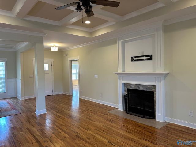 211 Blackoak Drive, Huntsville, AL 35811