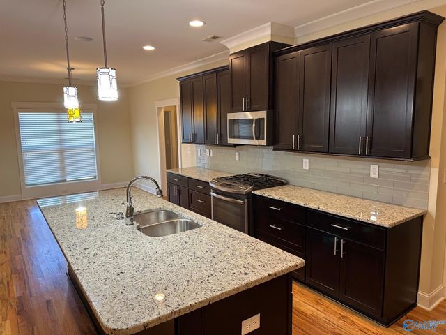 211 Blackoak Drive, Huntsville, AL 35811