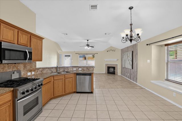 3041 Meadowbrook Drive, Grand Prairie, TX 75052