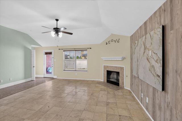 3041 Meadowbrook Drive, Grand Prairie, TX 75052