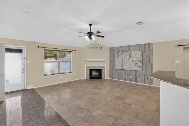 3041 Meadowbrook Drive, Grand Prairie, TX 75052