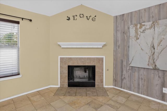 3041 Meadowbrook Drive, Grand Prairie, TX 75052
