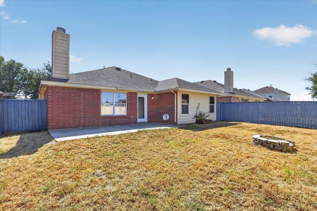 3041 Meadowbrook Drive, Grand Prairie, TX 75052