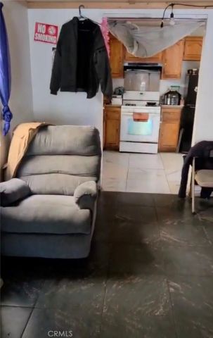 1462 E 98th, Los Angeles, CA 90002