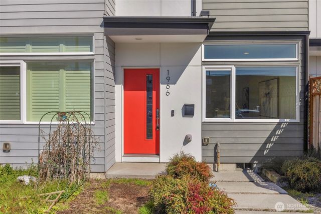 1966 S Grand Street, Seattle, WA 98144