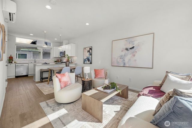 1966 S Grand Street, Seattle, WA 98144