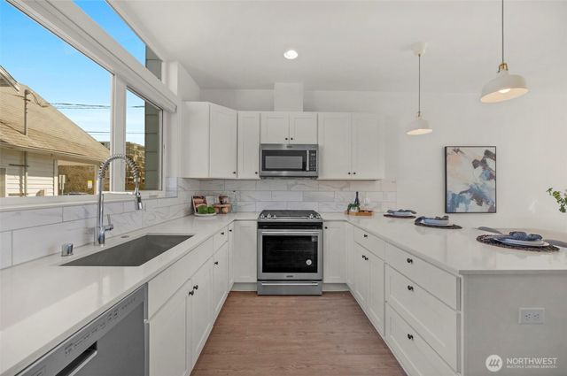 1966 S Grand Street, Seattle, WA 98144