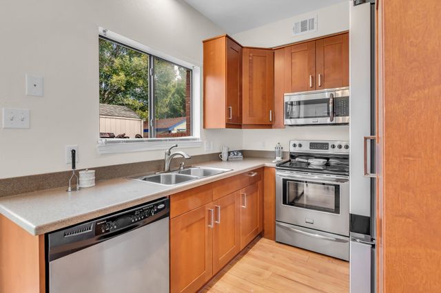 903 Azalia Drive, Lewisville, TX 75067