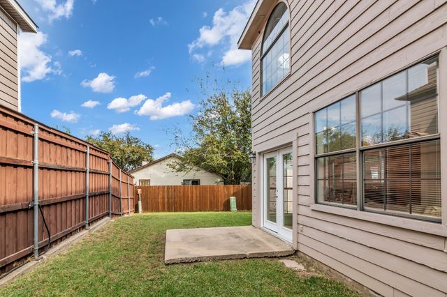 903 Azalia Drive, Lewisville, TX 75067